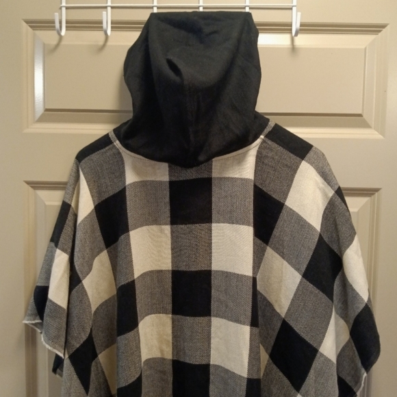 Loft Buffalo Plaid Hooded Poncho - Picture 3 of 10